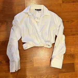 NWT Zara White Cropped Long Sleeve